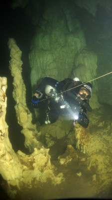 JJ ccr Cave diver in restriction